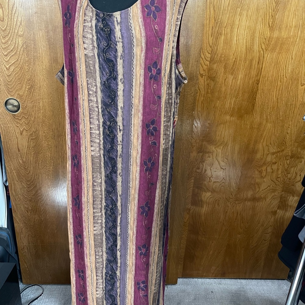 Beautiful long Maxi light Summer dress short sleeveless.